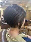 ハイライトアッシュベージュ丸みショート