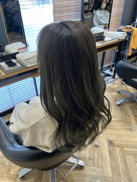 アルター(aL ter) ダークアッシュ/ミディアムレイヤーカット/鎌取店/市川いづみ