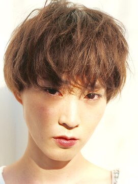 ヘアメイクミワ(HAIR+MAKE MIWA) シースルーショート