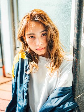 フローラビューティーヘアー(Flora Beauty Hair) 外国人風セミロング/20代/30代/40代/50代/岡山/表町