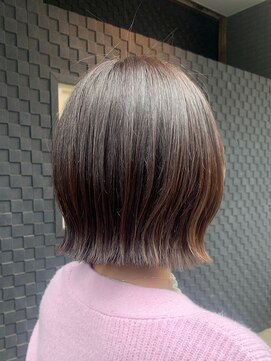 アルター(aL ter) ぱつっと外ハネボブ