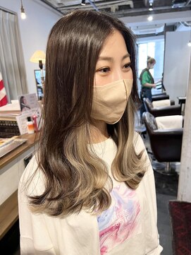トロニー(TLONY) ブロンドベージュ インナーカラー stylist/miaki