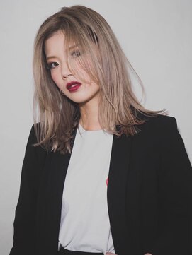 ジゼル(gisele) シャドールーツ