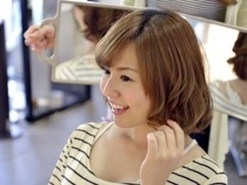 シン美容室(SIN)の写真/オーガニック認証機関認定のカラー剤【VillaLodola】使用。ダメージレスに艶感ある綺麗な色味に！