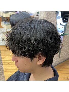 アサクラ シンキタ(ASAKURA SHINKITA) シャドウパーマ