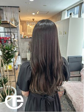 トゥーミー(to mee) モカグレージュ♪【新田】