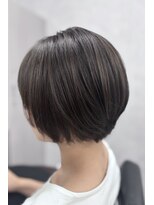 ネウィ 所沢(newi)&nbsp;丸みシルエットの大人ショートボブ