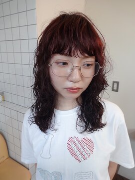 スタニング 渋谷(STUNNING.) レッドカラー 暖色カラー ミディアムパーマ