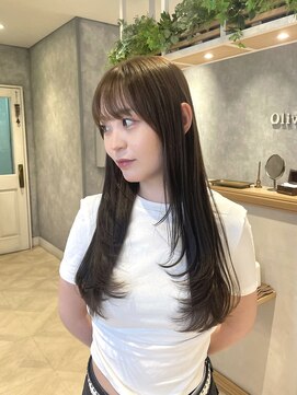 ラボヌールヘアー オリビエ 北千住店(La Bonheur hair Olivier) レイヤーカット/透明感カラー【吉田 愛里】