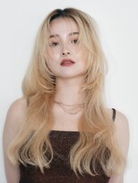 サンクマーケット 渋谷(cinq MARKET)&nbsp;渋谷ブリーチカラー顔周りレイヤーカットホワイトブロンドカラー