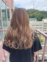 ビアージュ(Viage)&nbsp;#アッシュ #ベージュ #ブリーチなし #透明感 #くすみ感 #波巻き