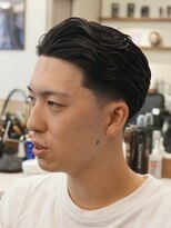 ザ チョップ ショップ ハラジュク(THE CHOP SHOP HARAJUKU)&nbsp;原宿渋谷理容室テーパーフェードカットメンズセンターパート