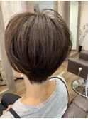 バイオレットアッシュカラー。