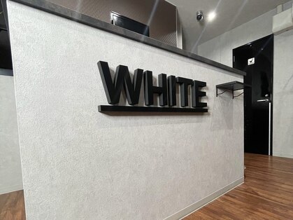 アンダーバーホワイト 堺東店(_WHITE)の写真