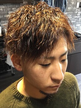 バーバー70(barber70.)の写真/【メンズ専門Salon】ツイストパーマでこなれ感を演出♪再現性の高いカットで、自宅でのセットも楽に◎