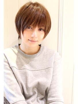 レウナ 外苑前(Reuna) 20代30代40代大人可愛い小顔ショート　マッシュショート