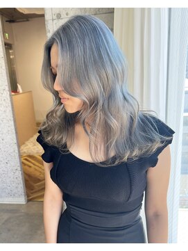 ラニヘアサロン(lani hair salon) シルバーカラー/グレーカラー/グレージュ/ブリーチ/ハイトーン
