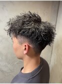 ツイストスパイラルパーマ 黒髪 刈り上げ