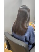 ツヤツヤの髪質改善ストレート。
