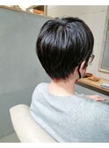 ショートカット前髪あり20代30代40代