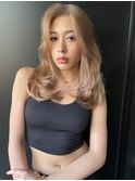 レイヤーカット　ブロンドベージュ　ダブルカラー　シアーカラー