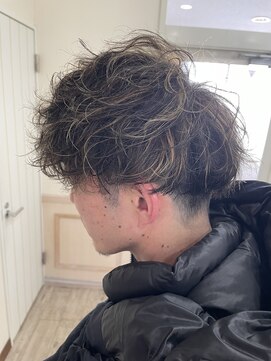 コルク バイ マグ 松本駅前(COLK by Mag) メッシュハイライトスパイラルパーマツイストパーマツーブロック