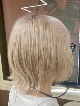 マティーナ ヘアー 池袋(Matina hair) ことりベージュ/ウルフカット/ブロンド/ハイトーン池袋美容室