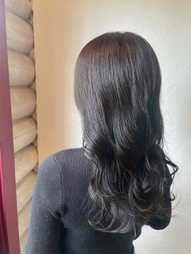 大人可愛い艶髪ロングヘアゆるふわロングヘア艶髪