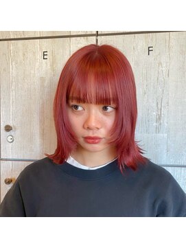 チェリーレッド艶カラーダブルカラー×小顔レイヤーボブ20代30代