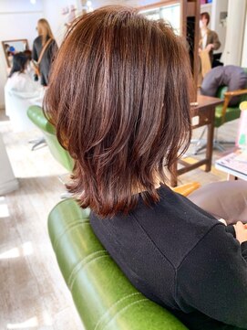 レイラバイアフロート 吉祥寺(Lila by afloat) レイヤーボブ/くびれカット/小顔カット/白髪ぼかしカラー