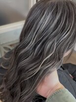 ジェニックバイノギオ(GENIC BY NOGIO)&nbsp;白髪ぼかしグレージュコントラストハイライト