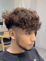 フィフスパーク(fifth PARK)&nbsp;渋谷スペインカールラルフカール刈り上げ高めツーブロックメンズ