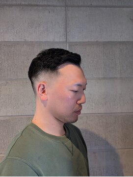 ワンワンオー バーバーショップ コンチネンタル(@110 BARBER SHOP continental) フェード