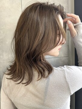 トルネード(TORNADO) カーテンバングスレイヤーロブ海外 外国人風レイヤーカットA0316