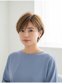 ベージュ×ショート