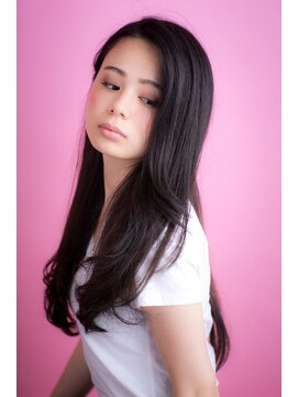 エルデ ナインズ ヘアー スタンド 川口店(elde 9's HAIR STAND) 2モーブカラー&セミウェットなワイドバングなくびれミディ 川口