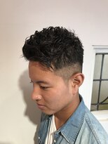 パティオンツー(PATIONN2)&nbsp;ワイルドツーブロック刈り上げ無造作ハードボディパーマスタイル