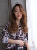 ロングフワゆるヘアスタイルツヤ系ブラウン