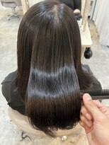 ジーナ 銀座(Zina)&nbsp;カーキグレージュ＊こなれヘア＊透明感＊丸型【Zina銀座】