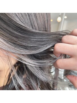 クロト(Clotho) イヤリングカラー/インナーカラーダブルカラーブリーチ白髪染め