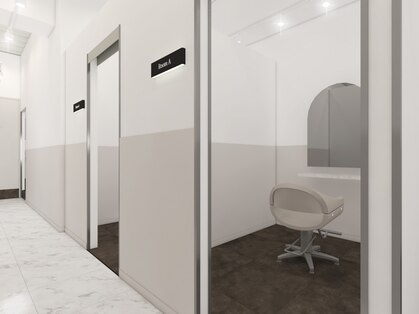 サロウィン(SALOWIN)の写真