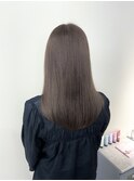 季節問わず人気のシルクグレージュ