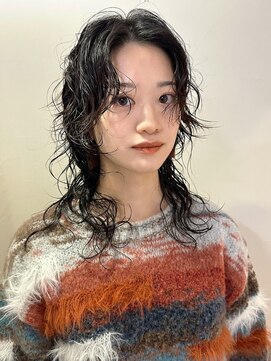 アルテペロ(arte pelo) 【arte pelo】ウルフパーマ/センターパート/黒髪パーマ