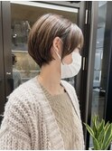大人かわいい丸みショート ブリーチなしハイライト 白髪ぼかし