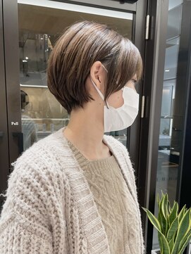 ステアケース 武蔵小杉店(stair:case) 大人かわいい丸みショート ブリーチなしハイライト 白髪ぼかし