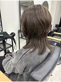セミロングウルフレイヤースタイル！美由紀