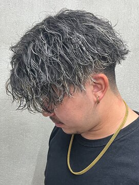 ダズルヘアーエイチ(DAZZLE hair H) シャドーパーマツイストスパイラルフェザー波巻きプードル