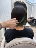 切りっぱなしボブ×グリーンインナーカラー