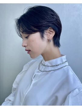 エアー 青山(AIR) ハンサムショート×センターパート