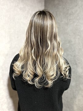 ラビッツセカンドハウス(Rabbits Second house) バレイヤージュ